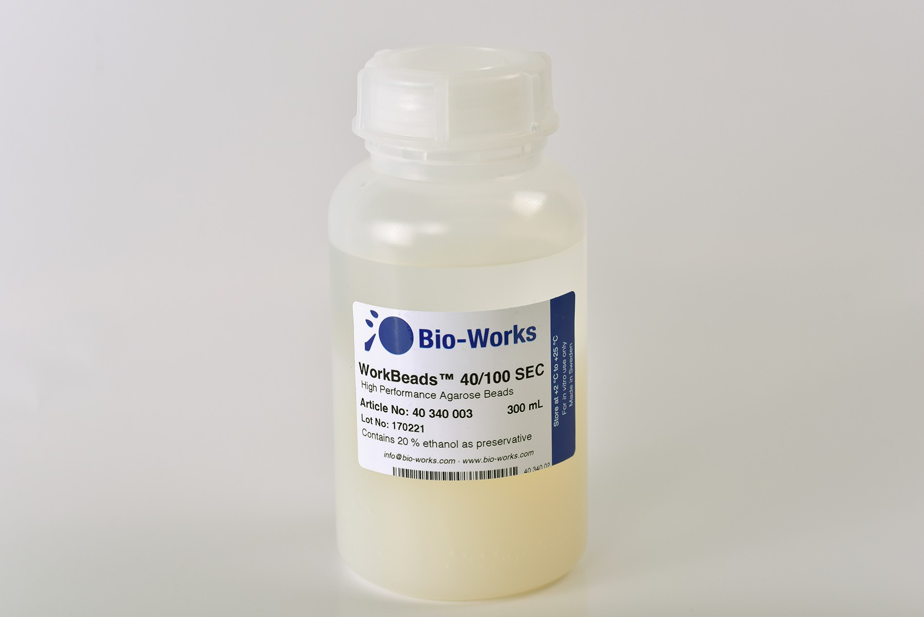 Bio-Works: Size Exclusion Media WorkBeads 40/100 SEC Bulk-Media 300ml