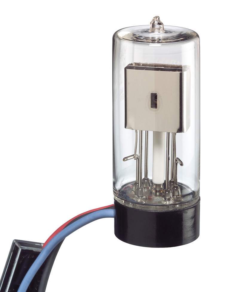 Detector Lamps: Heraeus D2 Lamp, J08