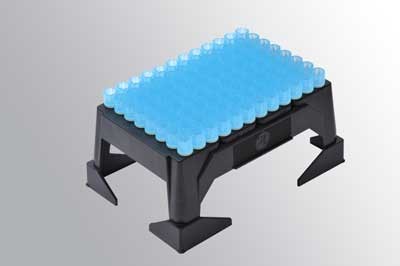 Micronic Screw Caps Red in re-usable cap carrier